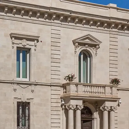 Palazzo Favacchio - Patane Hotel 3*