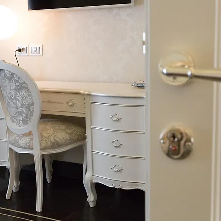 Palazzo Favacchio - Patane Hotel 3*