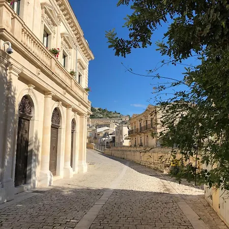 Palazzo Favacchio - Patane