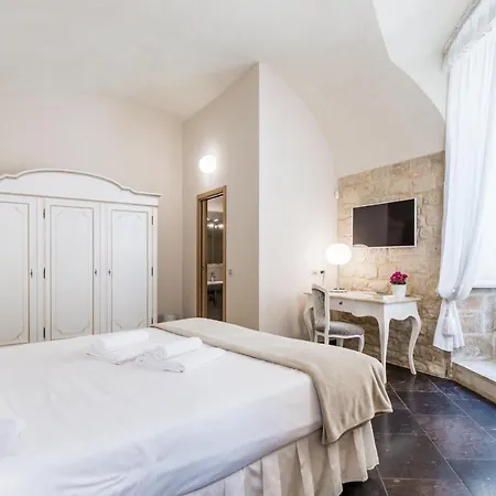Palazzo Favacchio - Patane 3*